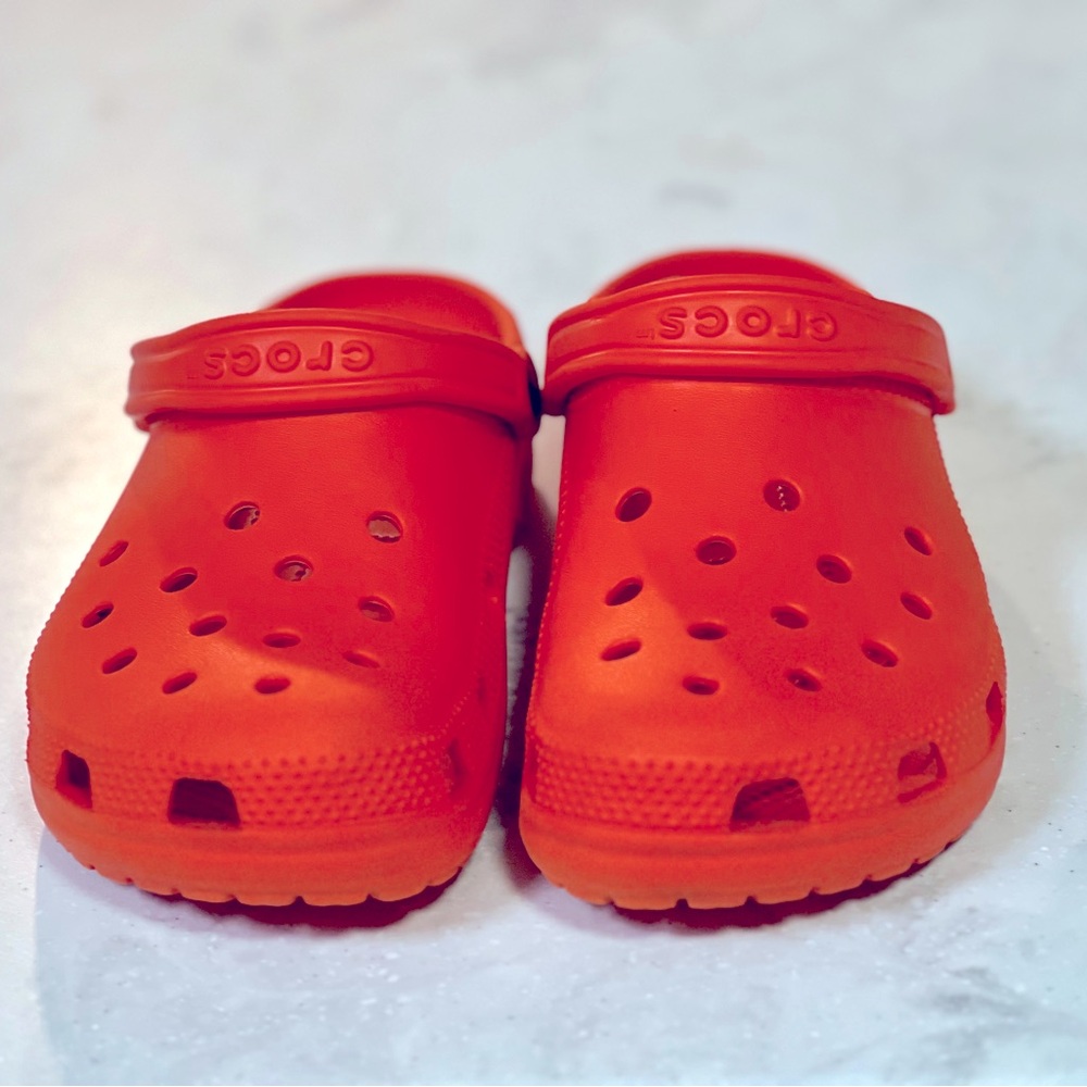 EUC Crocs Unisex Adult Classic Clog Neon Watermelon Size 11 W, 9M - Picture 2 of 8